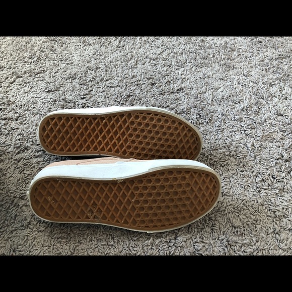 Peach slip on VANS - Picture 3 of 4